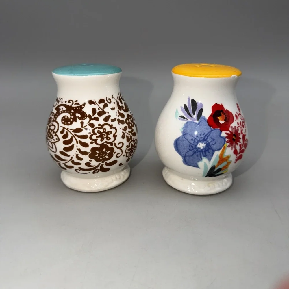 The Pioneer Woman Flea Market Floral Decorated Salt and Pepper Shaker Set